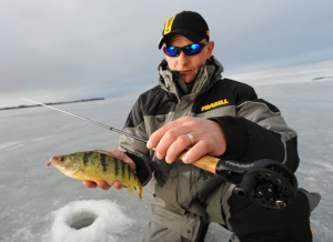 Shallow Water Ice Fishing, Fishing Reports and Forum